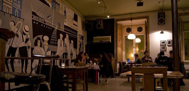 Get to know Lisbon's diverse nightlife What to do on your free time Casa Independente: Situated on the up and coming neighbourhood of Intendente, you can enjoy a casual evening whilst listening to