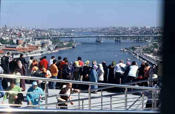 2. and 3. This view from Eyüp towards the natural harbour is seen from an elevated viewpoint. At the horizon to the left appears the Galata Tower.