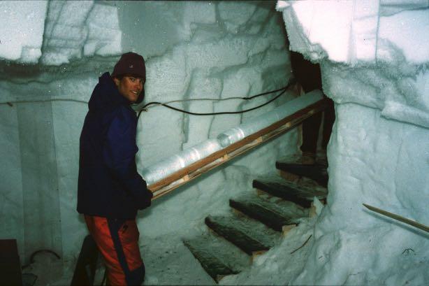 Science in an icy Labyrinth Ice cores are