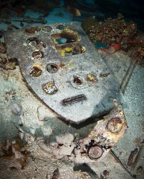 Some of the more popular airplane wreck dives in the Lagoon include the Kawanishi H8K1 Emily flying boat and the Mitsubishi G4M Betty bomber.