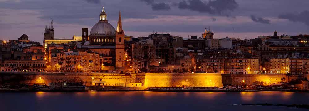 Valletta, photo by Joshua Zadar Monreale ARRANGEMENTS ABROAD SICILY BY SAIL: VALLETTA TO NAPLES n OCTOBER 1 9, 2018 RESERVATION FORM To reserve a place, please call Arrangements Abroad at phone:
