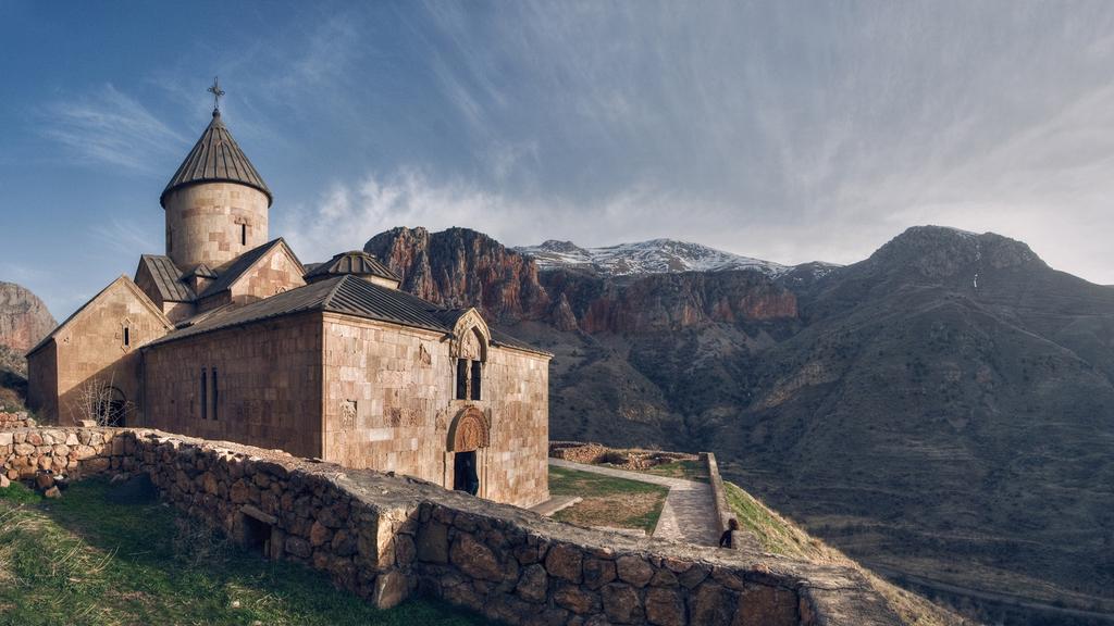 You ll visit the important monastic settings of Khor Virap and Noravank, explore the cave village of Khndzoresk and take the longest cable car ride in the world to Tatev Monastery.
