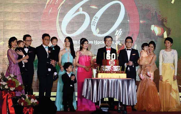 NEWS & EVENTS TAN SRI LIM HOCK SAN CELEBRATES HIS 60TH DIAMOND BIRTHDAY 15 October 2016 Tan Sri Lim Hock San, has recently marked another milestone with his family members,
