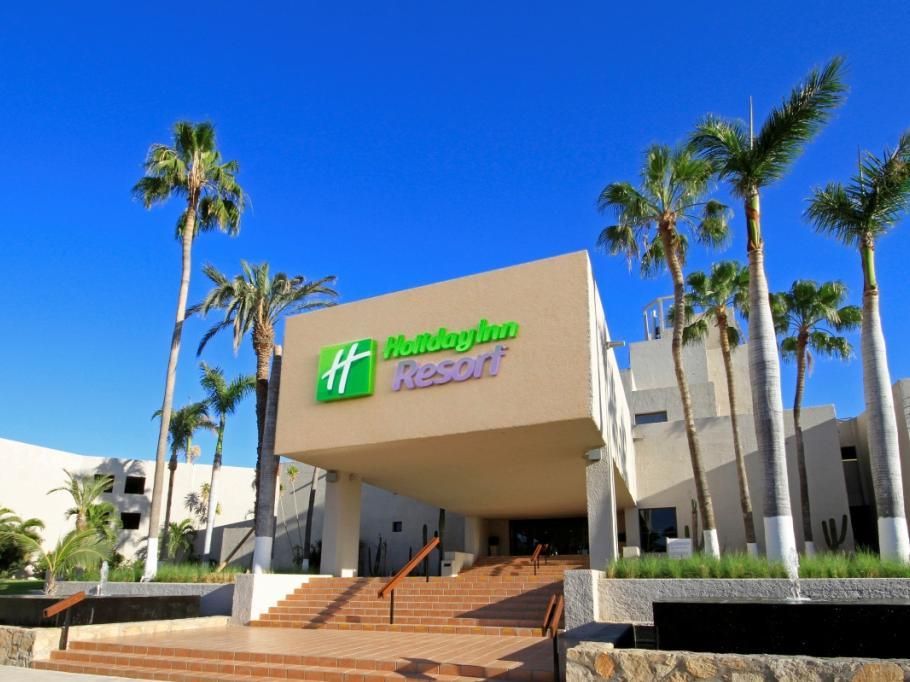 Holiday Inn Resort Los Cabos All Inclusive Ideally located in the picturesque colonial town of San José del Cabo, 15 minutes away from the airport and next to El Estero natural reserve.