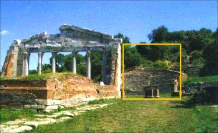 Nëse do të shqyrtojmë vendosjen planimetrike të objekteve në Forumin e Apollonisë para se të ishte ndërtuar Harku, do të kuptojmë që të gjithë objektet do të
