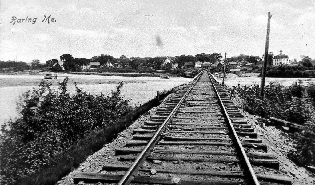 The original Baring railroad bridge was built in the 1850 s to connect the Calais and Baring Railroad with the Lewey s Island( Princeton) line.
