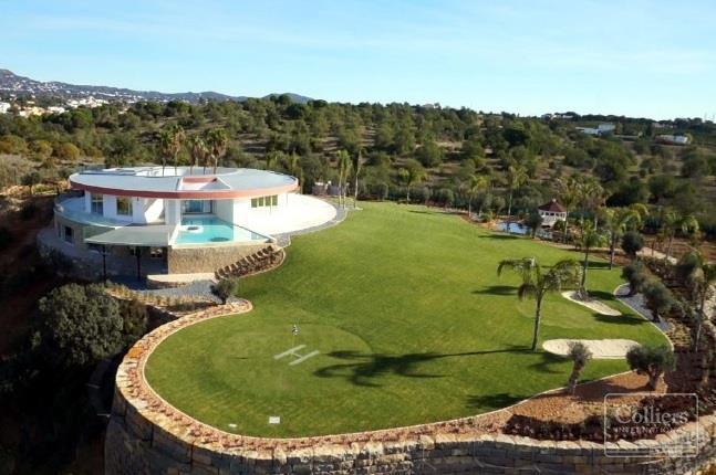 Summary Inspiring property! > Located at Quinta do Lago, one of Europe s premier resorts. > Exceptional villa with unique and stunning design, in a privileged private location.