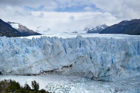 DAY 3 EL CALAFATE AND PERITO MORENO GLACIER Departure from Puerto Natales: High Season (September to March): 6:15-6:45 AM Low Season (April to August): 6:30 AM It takes about 1 hour to get to the