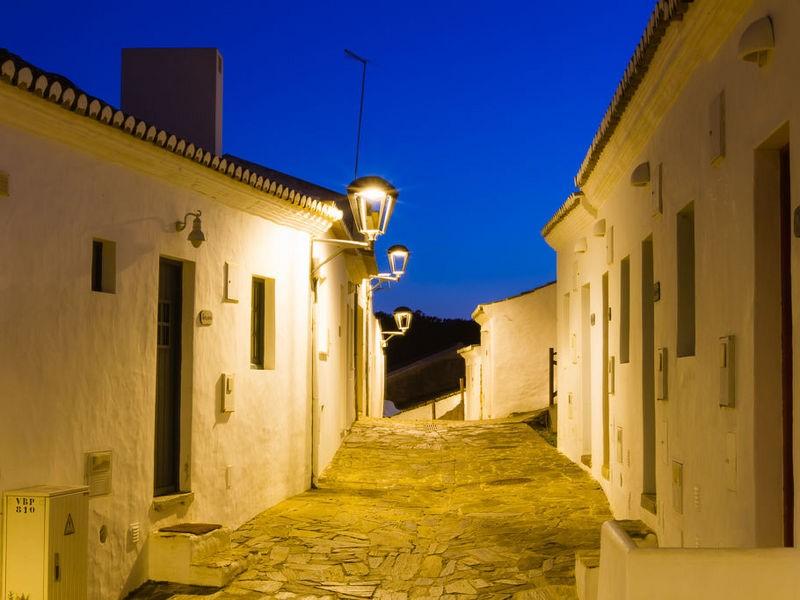 we reach the typical Zambujeira do Mar village. When arriving at Odeceixe, you will cross the stream Ribeira de Ceixe, leaving this way the Alentejo region and entering the Algarve.