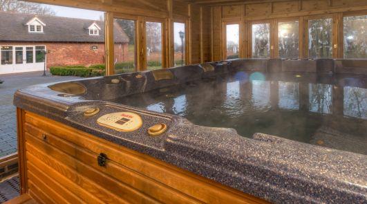 Derbyshire SLEEPS 26 Sleeps 16-26 people 12 foot heated swim spa/hot tub Cinema room with 3 meter screen and