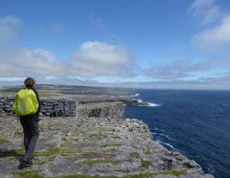 Day 1: Individual arrival in Doolin Itinerary Day 2: Cliffs of Moher 12 km + 450 m - 500 m The cliffs of Moher tower more than 120 metres over the west coast of Ireland.