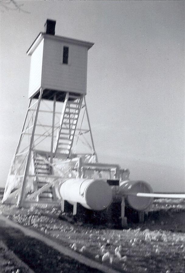 Foghorn, 1961 I asked Les what sort of activities he did as a child living in a lighthouse. Well, we didn t have a TV so life was filled with one adventure after another.