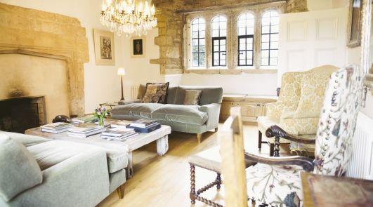 LOCATION Nestling in the heart of the Cotswolds in a quintessential Cotswold village on one of the areas most stunning