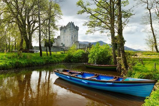 See towering cliffs, lush lake lands, remote villages, Ireland s highest mountain range and the three peaceful Lakes of