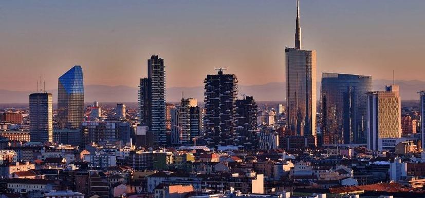 IS THE BIGGEST CITY OF NORTHERN ITALY.