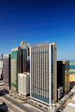 33 Sheraton Abu Dhabi Hotel is situated on the Abu Dhabi Corniche overlooking the Arabian Gulf and a few minutes away from major international companies and the main business district in Abu Dhabi.