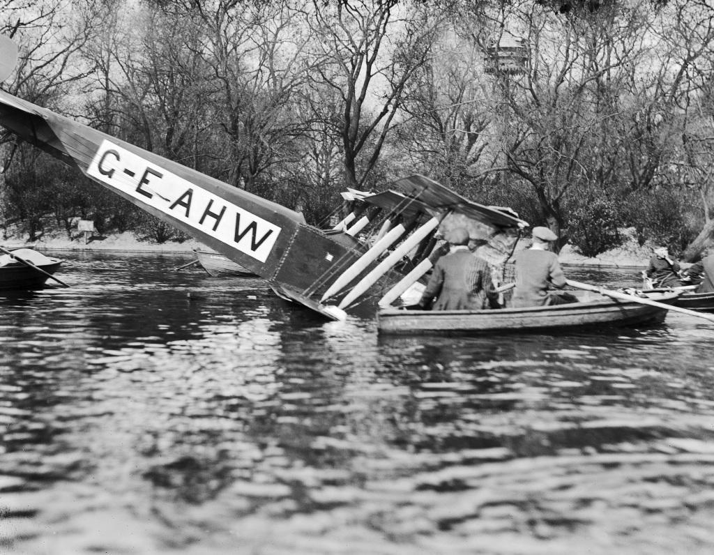 pilot involved in the infamous Southwark Boating Lake Crash in 1920 that saw him and Francis Lewis Wills, one of Aerofilms founders, summoned to court under the Air Navigation Regulations.