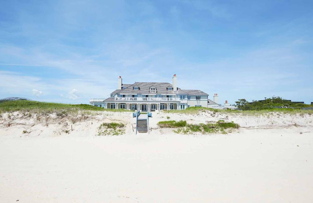 OCEANFRONT 500 feet of ocean frontage, several outdoor entertaining areas and panoramic water views make this the perfect