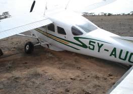 Cessna P206E 5Y-AUC Kenya Aeronav Limited Cessna P206E Cessna Aircraft Company Year of manufacture 1970 5Y - AUC Aircraft serial number P - 206-00637 Date of registration 10 th February 1986