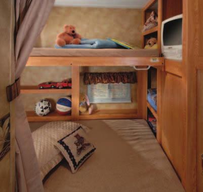 Hornet s 30BHS adds even more versatility with fl ip-down bunk beds. When fl ipped up, these remarkably comfortable beds add an additional 180 cubic feet of living space.