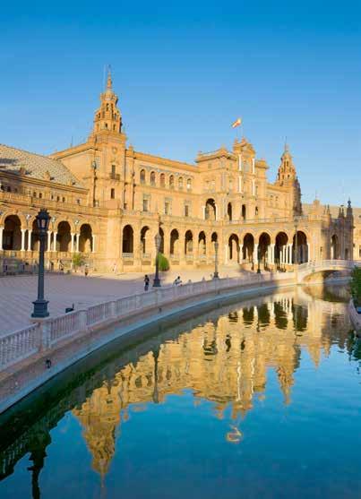 Ronda Valley Plaza de Espana, Seville demonstrates a past where Jewish, Christian and Muslims peacefully coexisted and left a beautiful legacy of architecture to be appreciated for centuries to come.