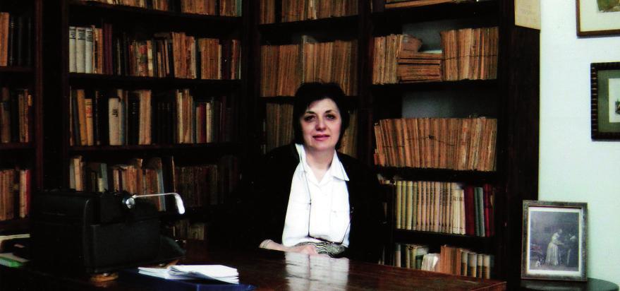 АЛЕКСАНДРА ПОПОВИЋ Стручни библиотекарски испит положила је 1978.