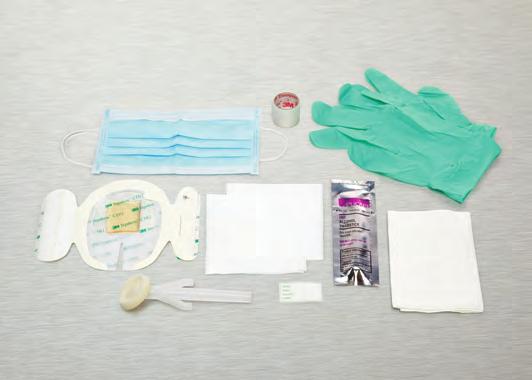 CENTRAL LINE TRAY with CHLORAPREP Tegaderm - 1655 Towel 13 in x 19 in (33 cm x 48 cm) Polybacked White Alcohol Swabstick 1/pk ChloraPrep 3 ml Mask w/ Earloops CURAD Tape 1 in x 18 in (2.