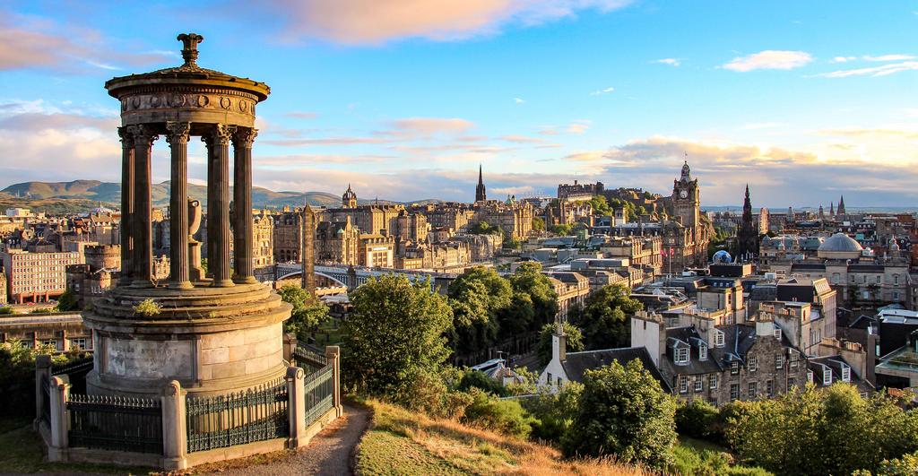 Day-by-Day Itinerary Monday, August 5: Depart the US Depart the United States on independent flights to Edinburgh.