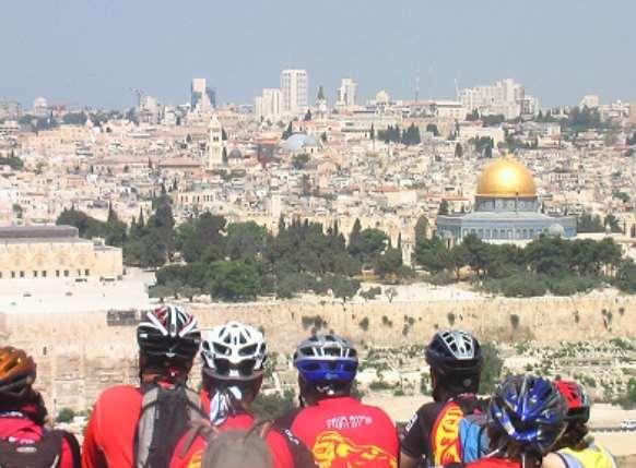 Israel - Jerusalem to Eilat Bike Tour (2018) Guided Cycling Tour 8 days / 7 nights Starting in Jerusalem the tour will take you through the City, to the Dead Sea and on to Masada, the Negev Desert