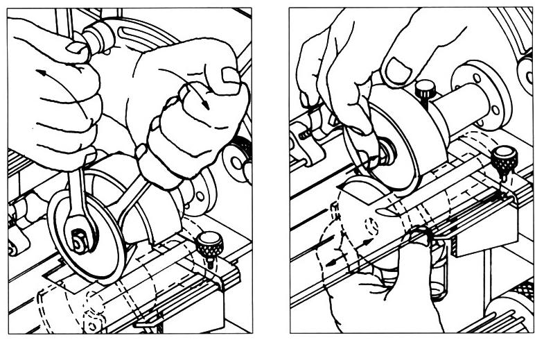 ) 2 If above step is of no use, change knives. As (FIG.9), unscrew the safety cover bolt of upper knife and take out lower knife first, upper knife second as (FIG.10). (FIG.9) Releasing safety cover bolt of upper knife (FIG.