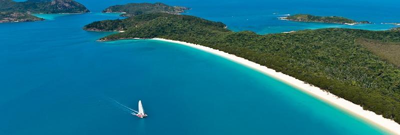 PRIVATE CHARTERS OCEAN DYNAMICS LUXURY BOAT CHARTER Enjoy a half day or full day charter to Whitehaven Beach, Manta Ray Bay and other magnificent Whitsunday sights aboard your own