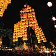 In hope of good harvest, the festival features a procession of 200 bamboo poles with lanterns weighing over 100 pounds, carried on the foreheads or shoulders of the celebrants.