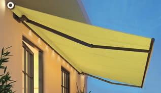 .. 16 Semi-cassette awnings On the semi-cassette awning, the fabric as well as the mechanical parts for the awning roof and retracted drop profile are tucked away safe and
