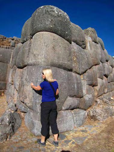 After returning to Cusco, volunteers visited Sacsayhuaman, a hilltop