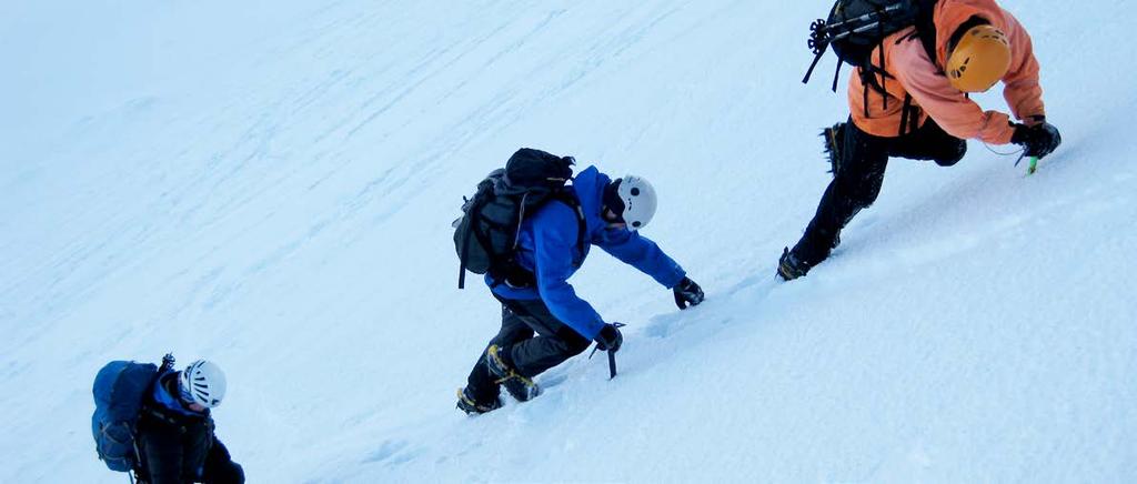 MOUNTAIN TRAINING 4 SNOWCRAFT SYLLABUS The term snowcraft is used to describe basic ice axe and crampons skills.