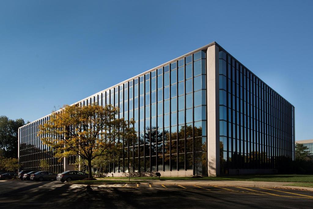 INTRODUCTION WOODBRIDGE CORPORATE PLAZA (485 Route 1 South, Iselin, NJ) is a six- building office complex totaling over 630,000 SF which provides a corporate campus