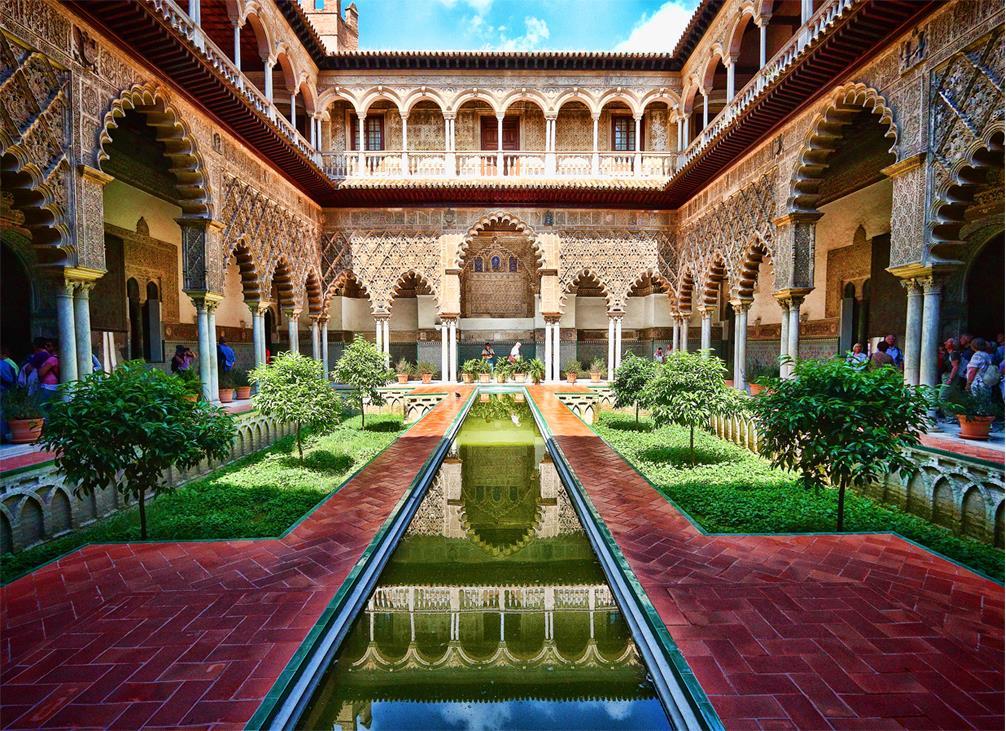 THE REAL ALCAZAR The oldest royal palace in continuous use in Europe, it is