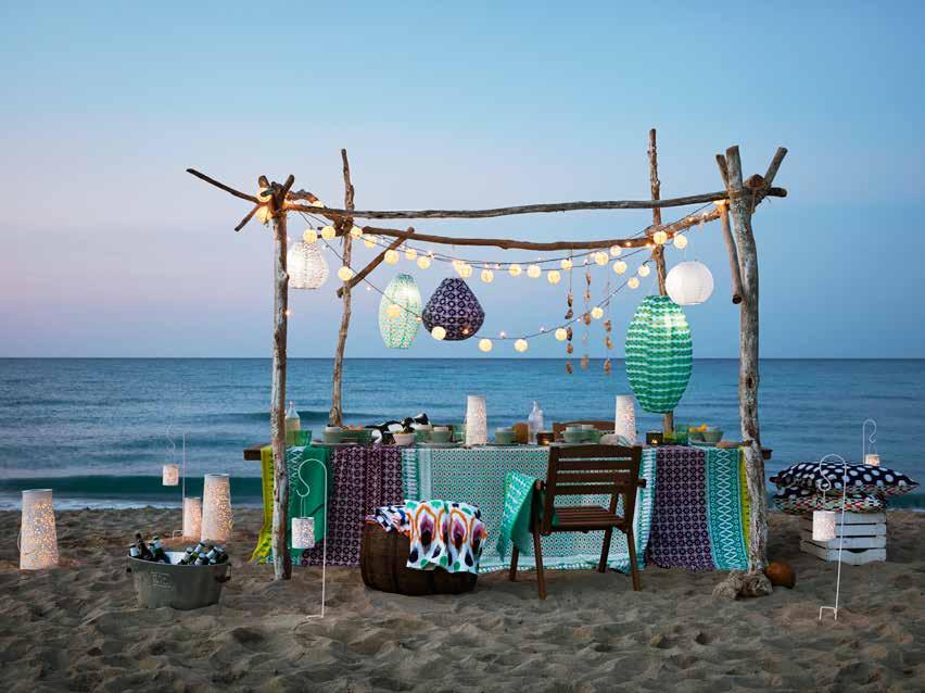 IKEA PRESS KIT / FEBRUARY 2017 / 8 PH138112 THE SOUND OF WAVES THE SMELL OF FRESH FISH GRILLING THAT S ADVENTURE DESOLATE BEACH - tablesetting, evenidesolate BEACH - tablesetting, evening There s no