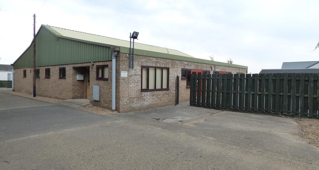 34 acres) Suitable for alternative use such as office, restaurant, gymnasium (subject to planning permission) Easy