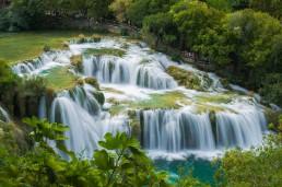 Learn more about the park s travertine marble formations and how the barriers, sills and other forms created in these lakes shape the wonderful landscapes that define Plitvice.