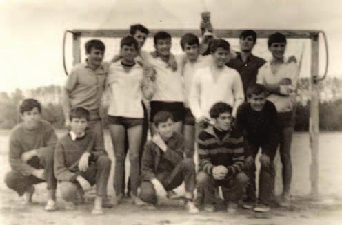 Slika 3. Prvaci ŠTŠ-a 1967./68. god., tada IIb razred.