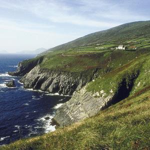 1 of 9 20/10/2015 11:41 Print Email Close Introduction to Ireland 7 Day Tour from Dublin to Dublin Vacation Overview This Ireland tour is an ideal introduction to the Emerald Isle