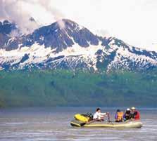 122 East of Anchorage: Copper River Valley GATEWAY TO WRANGELL ST. ELIAS NATIONAL PARK Discover some of America s most remote, beautiful land.