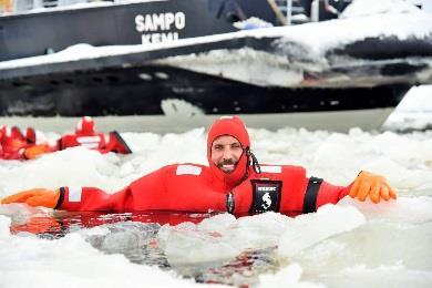 SAMPO ICE BREAKER & ICE SWIMMING DURATION: 13:00-17:00 HOURS INCLUDED This extraordinary experience includes a guided tour of the ship with its massive engine room, communications room and bridge,