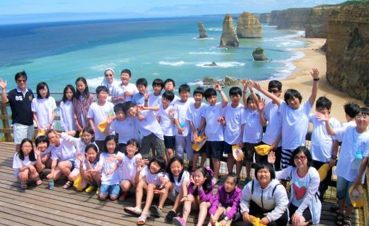 July 6 Great Ocean Road 2 day tour 9am-Depart for Great Ocean Road Wild koalas waiting to greet you Wonderful beaches Iconic 12 Apostles Overnight in cabins/hostel/units to