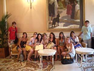 Excursions Sample Programme schedule ACCOMMODATION Residence/Dormitory Full board OPTIONAL TRANSFER From Alicante airport on request 9 14 Active and communicative