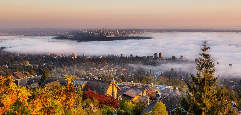 Important information Other important information Climate and average temperature Vancouver Vancouver usually enjoys excellent summer weather characterised by very pleasant, warm days with abundant