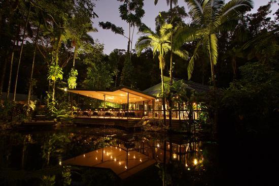 Investment Facilitation on Freehold Tenure A Daintree Eco-lodge and Spa Project: Purchase and refurbishment of 15 rainforest houses Investment: $5 million (Morris Group) Showcasing: