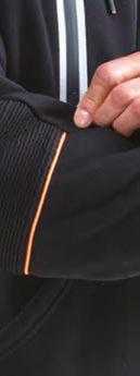 The special ribbed design of Performance-Flex in the PolarForce Sweatshirt expands as