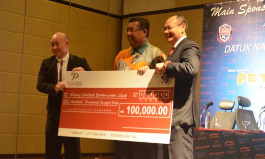 IN THE NEWS 05/20 PremiÈre Hotel Supports Klang United Badminton Club (KUBC) 10 OCT 2014 In support of the local sports community, Première Hotel
